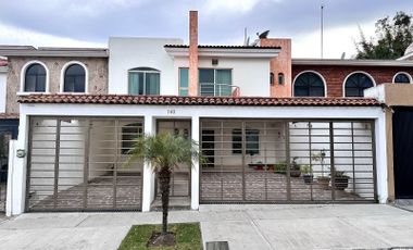 Casa en venta en El Palomar Tlajomulco