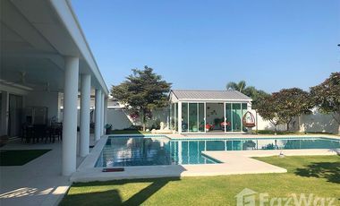 Exclusive Hua Hin Pool Villas And Terraces!!