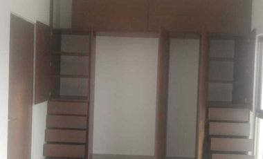 Renta Casa Residencial Aqua  Cancun 3 recamaras más estudio con 3 baños completos  Grupo Cumbres diseño Arquitectónico moderno  amplios espacios, + mantenimiento