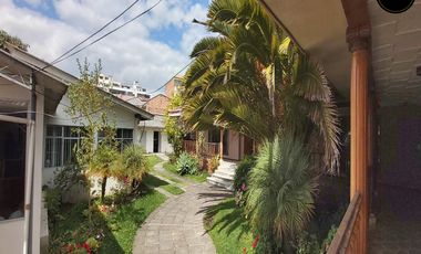 Terreno de venta en Centro de Cuenca – código:18797