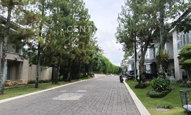 Rumah Bagus Elegan  Minimalis Kota Baru Parahyangan