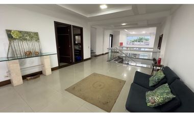 Espectacular casa en Centenario, muy cerca al centro de Pereira
