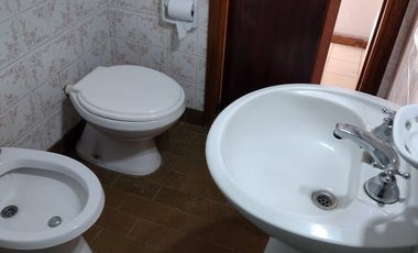 LATORRE PROP. VENDE CHALET DE 3 AMBIENTES A METROS DE AVENIDA BELTRAN