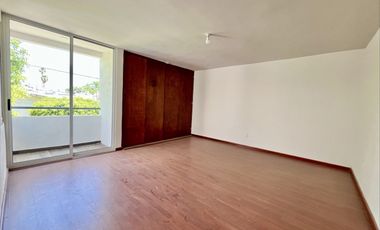 CASA EN RENTA DENTRO DE PRIVADA COL. TEQUISQUIAPAN