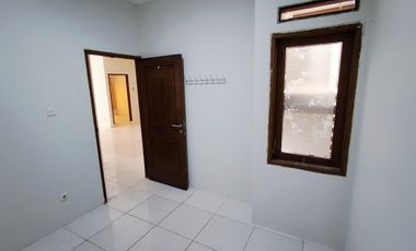 Banting harga. Rumah bagus Nusa Loka BSD, harga bagus..