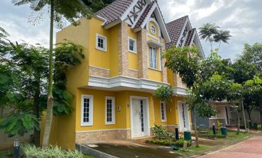 Dijual Rumah Gandeng Baru Malibu Village Paramont Tangerang Lokasi Strategis Murah
