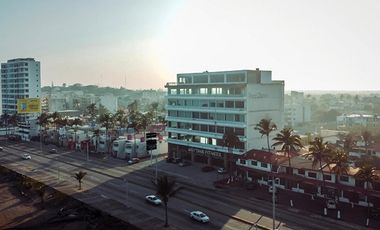 ¿NECESITAS BUENA UBICACION? SE RENTAN OFICINAS CON VISTA AL MAR / ARLETTE FLORES