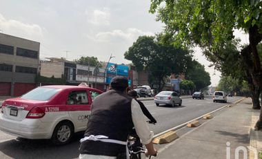 Renta de Terreno con uso de suelo comercial