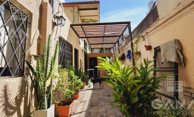 Casa Venta Rosario Montevideo al 200 Al frente totalmente remodelada con patio