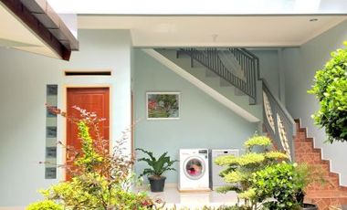 MEWAH Rumah Villa 2 lantai di lembang Cidadap 15mnt Setiabudi