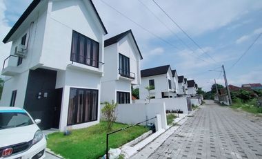 Rumah Cantik Dalam Perum di Selatan Jl. Wonosari, 2 Lantai