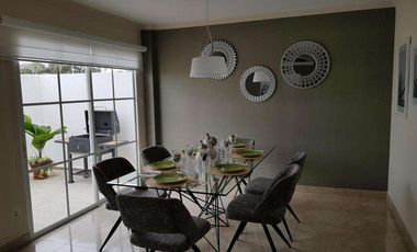Venta de Casa Modelo Acuarela en la Urb. Casa Laguna, Samborondon, C.C.Dorado y Plaza Batan