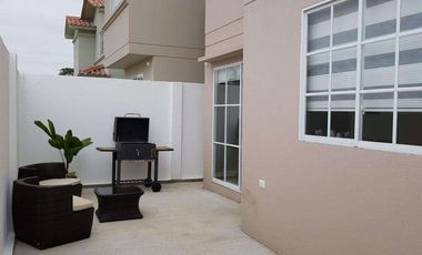 Venta de Casa Modelo Acuarela en la Urb. Casa Laguna, Samborondon, C.C.Dorado y Plaza Batan