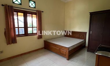 Disewakan Paling Murah Rumah Luas 2 Lantai di Gubeng Surabaya