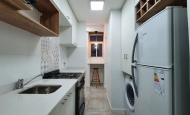 Venta - Departamento dos ambientes c/ dep. reciclado con balcón - Santa Fe 1870
