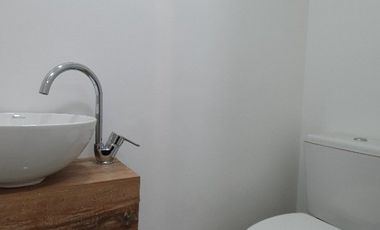 Venta - Departamento dos ambientes c/ dep. reciclado con balcón - Santa Fe 1870