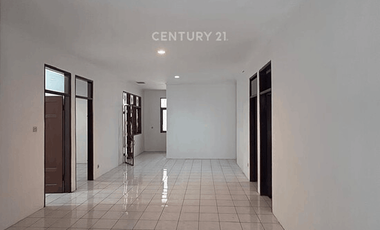 Rumah Minimalis Asri Di Tengah Kota Jl Inhoftank