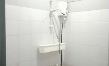DIJUAL/DISEWA !! RUMAH HOOK JALAN LEBAR di Kayu Putih ,NEGO