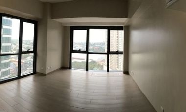 Fully furnished executive studio condo with parking