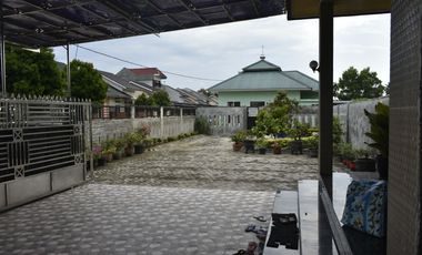 DI JUAL CEPAT RUMAH MEWAH + INTERIOR +KOLAM RENANG DI JL SIMPANG TIGA