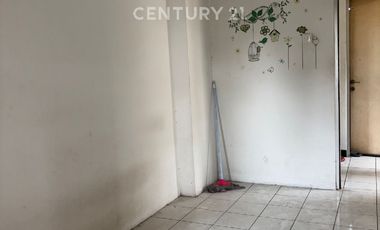 APARTEMEN GADING NIAS UNIT HOEK TOWER ALAMANDA TERDEPAN LT RENDAH