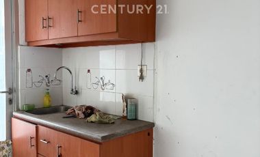 APARTEMEN GADING NIAS UNIT HOEK TOWER ALAMANDA TERDEPAN LT RENDAH