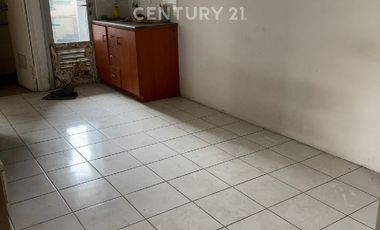 APARTEMEN GADING NIAS UNIT HOEK TOWER ALAMANDA TERDEPAN LT RENDAH