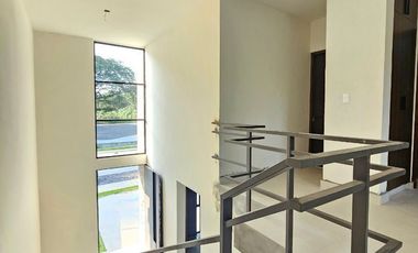 Casa en venta 3 recámaras frente a jardín!