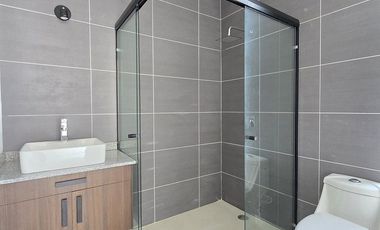 Casa en venta 3 recámaras frente a jardín!