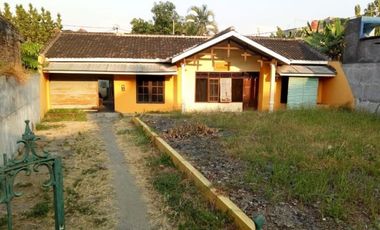 Rumah kost Jebres hitung tanah