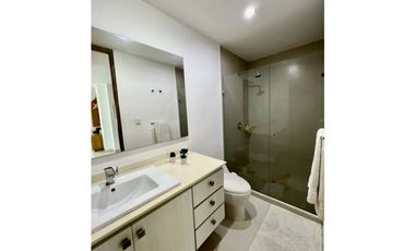 CASA EN EXCLUSIVO CONJUNTO CERRADO FRENTE AL MAR