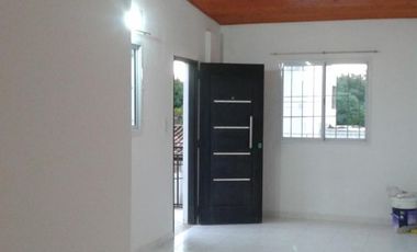 Alquilo departamento zona walmart/shoping--Corrientes $4500