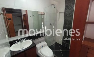 apartamento en arriendo en las vegas. Cod A66215