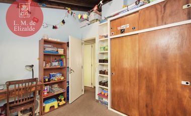 Julian Navarro y Hudson - Casa en Venta c/jardin y pileta - Beccar