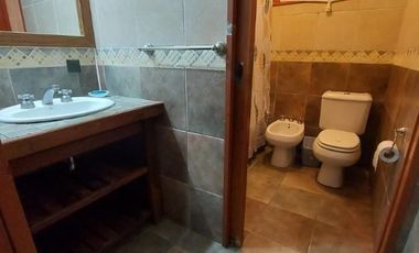 Chalet en alquiler en Carilo