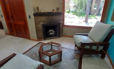 Chalet en alquiler en Carilo