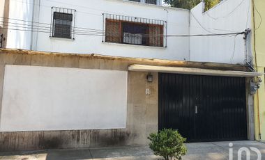 Casa en renta con uso de oficinas  en Lomas de Chapultepec, CDMX