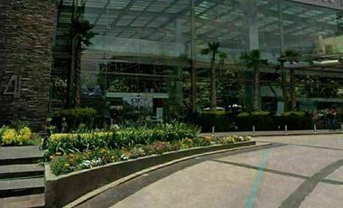 Excelente Local Comercial  en Renta de 277.65 m2 en Interlomas