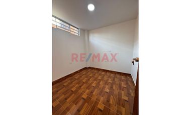 🏡 ¡Alquiler Departamento En Alquiler 1Er Piso  En Urb. Jose Quiñones✨