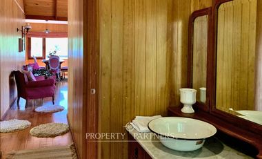 Casa en un campo y proyecto de loteo