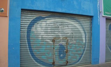 LONGCHAMPS: 5 LOCALES EN VENTA. OPORTUNIDAD DE INVERSION. ESQUINA CCIAL.PARADA COLECTIVO EN LA PUERTA.