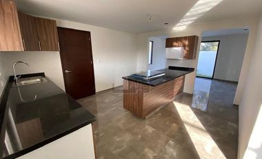Casa en condominio en venta en Santa María Tulantongo, Texcoco, México