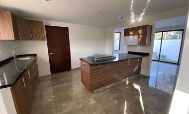 Casa en condominio en venta en Santa María Tulantongo, Texcoco, México
