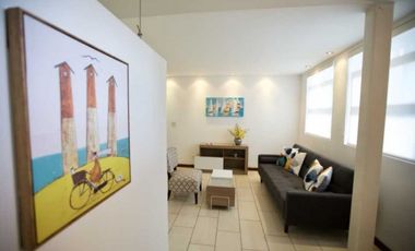 SE ALQUILA APARTAMENTO AMOBLADO EN CASCO VIEJO