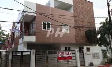 New Townhouse In Fairview near Commonwealth Avenue PH995