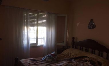 MUY LINDA CASA DE 4 AMB. EN TEMPERLEY E.