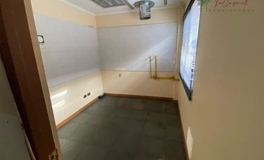 Oficina en arriendo en Peñaflor ideal área de la salud