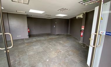 Oficina en arriendo en Peñaflor ideal área de la salud