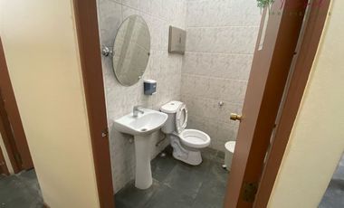 Oficina en arriendo en Peñaflor ideal área de la salud