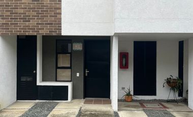 casa en venta en alfaguara. Cod V7065